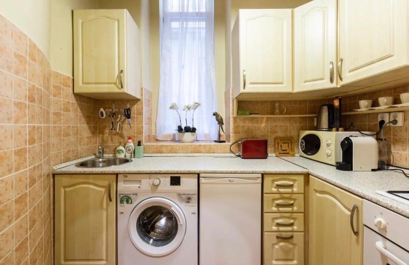 Cherry Blossom Designer Apartment In The Center With Free Parking Budapest Extérieur photo
